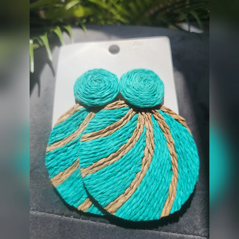 Circle Twine & Teal Earrings - Picture 2 of 10